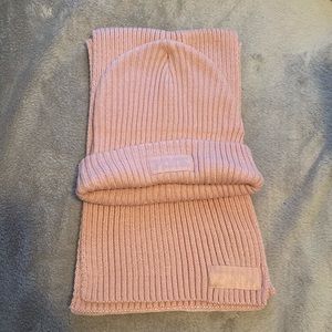 VS PINK Hat & Scarf